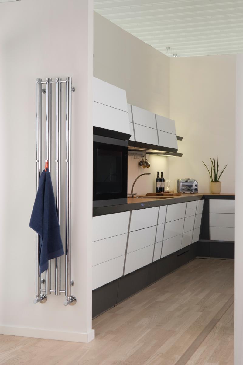Håndklæderadiator strømberg regus 1500X266 krom, lige